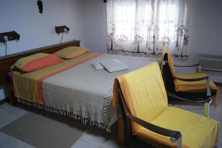 Room 6 of 23