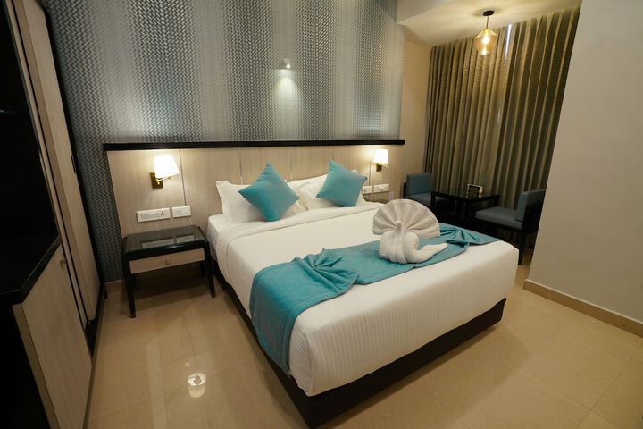 Room 14 of 30