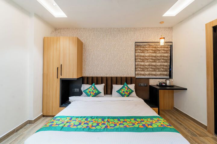 Room 17 of 41