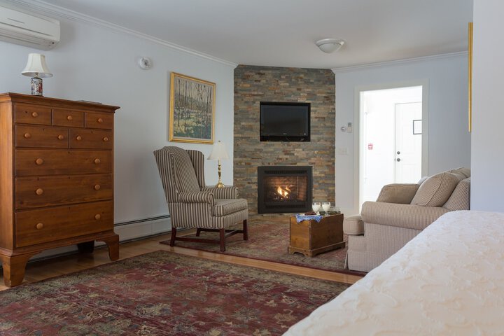 Room 40 of 48