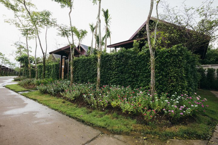 Hotel Exterior 54 of 69