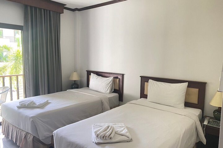Room 14 of 60