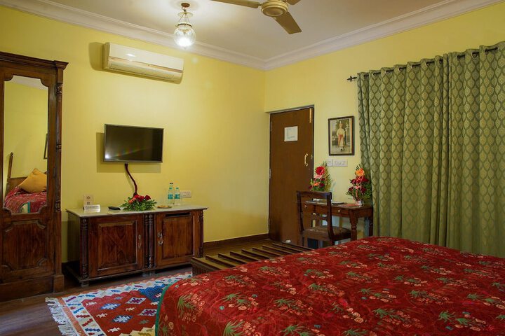 Room 8 of 47