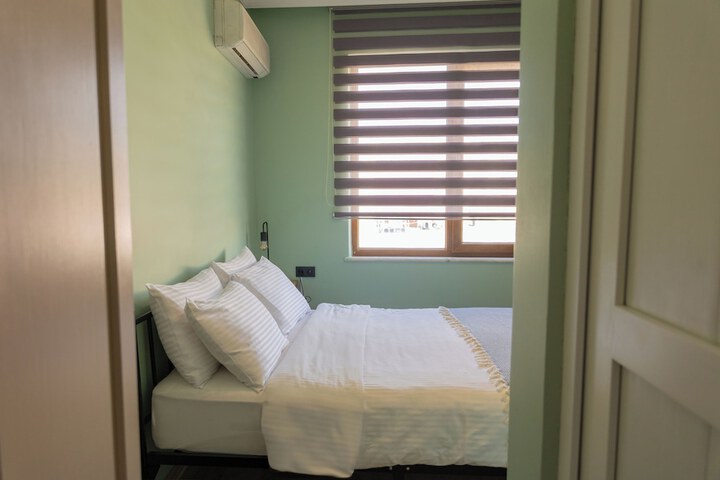 Room 19 of 39