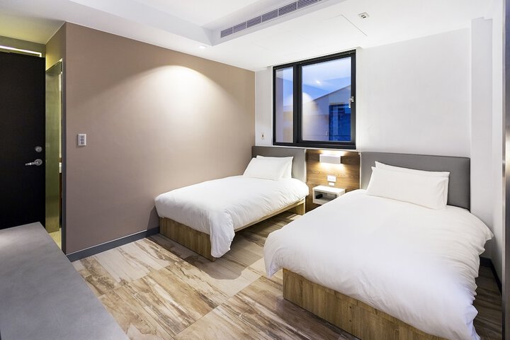 Room 7 of 53
