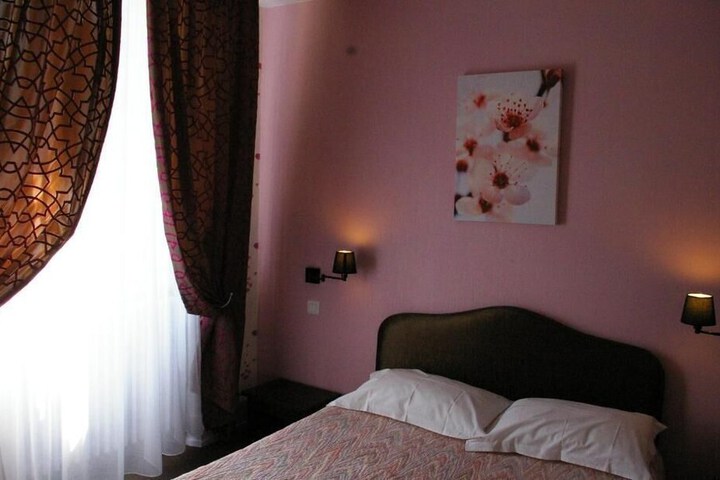 Room 15 of 32
