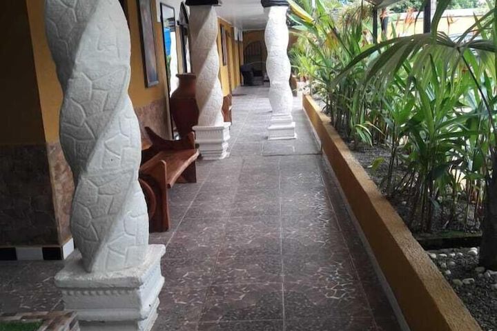 Hotel Exterior 56 of 68