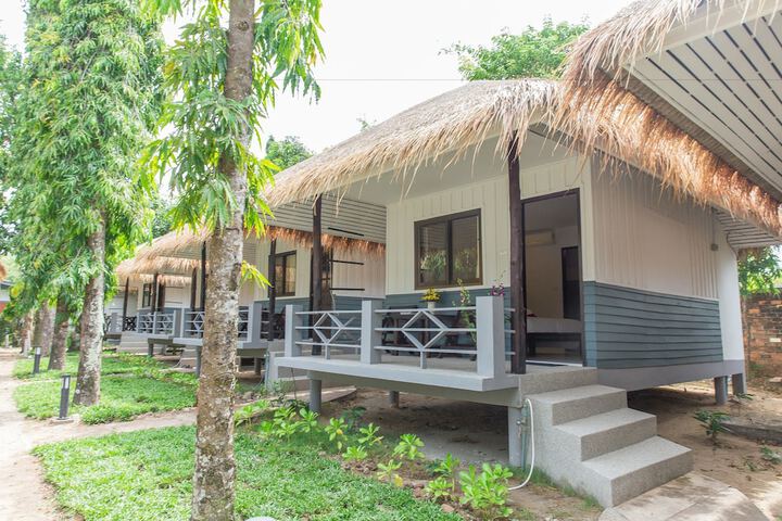 Hotel Exterior 60 of 61