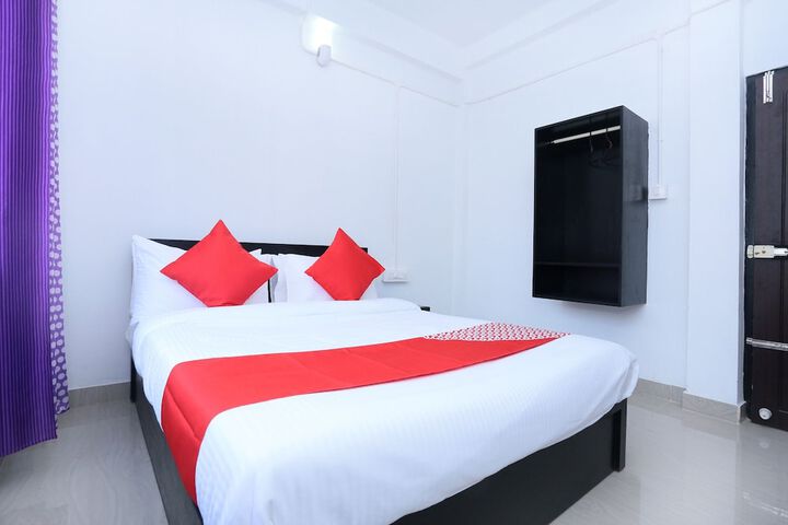 Room 14 of 27