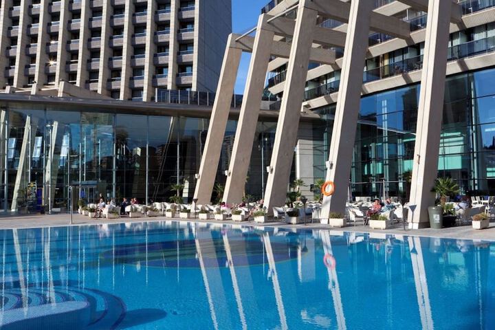 Pool Hotel