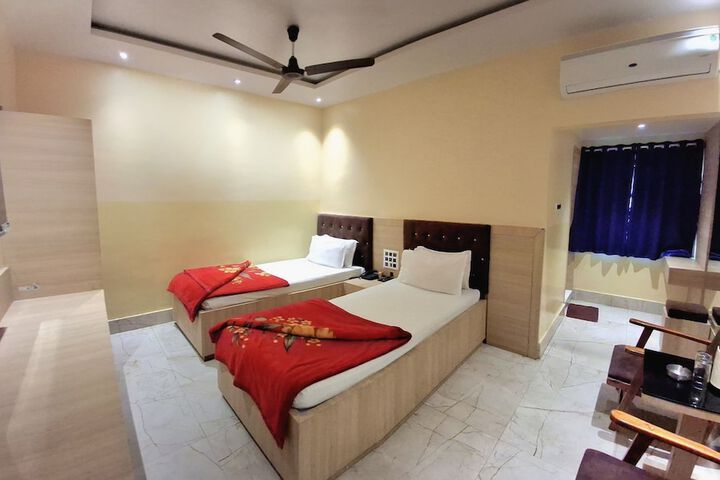 Room 6 of 22
