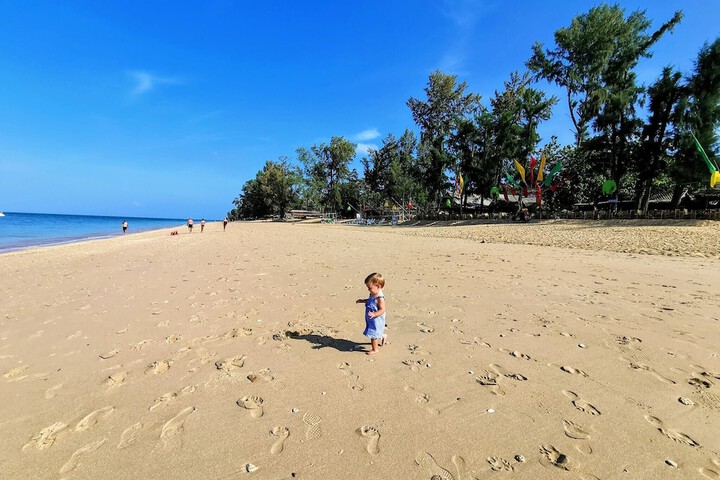 Beach 37 of 53