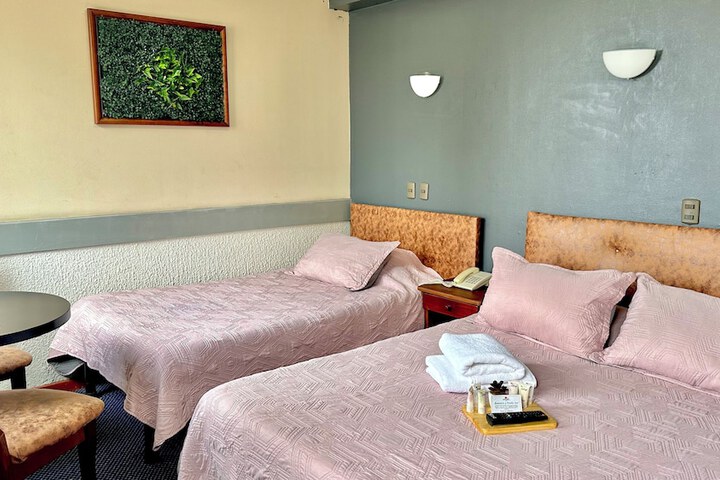 Room 14 of 30