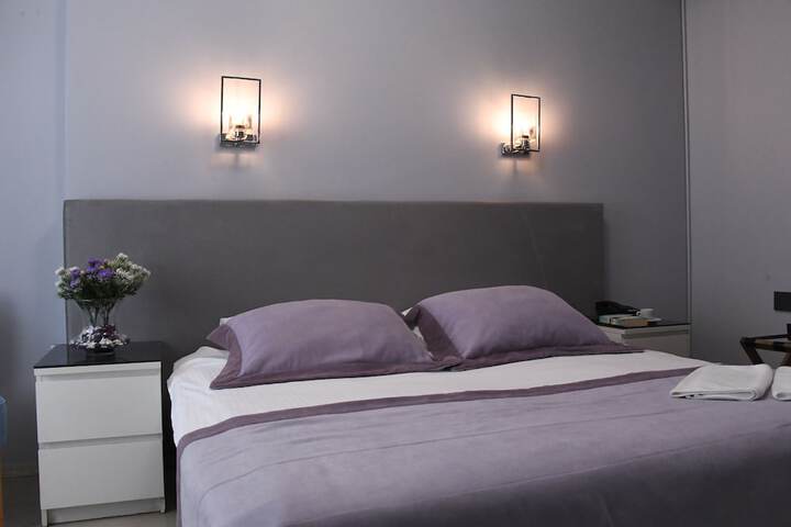 Room 15 of 36