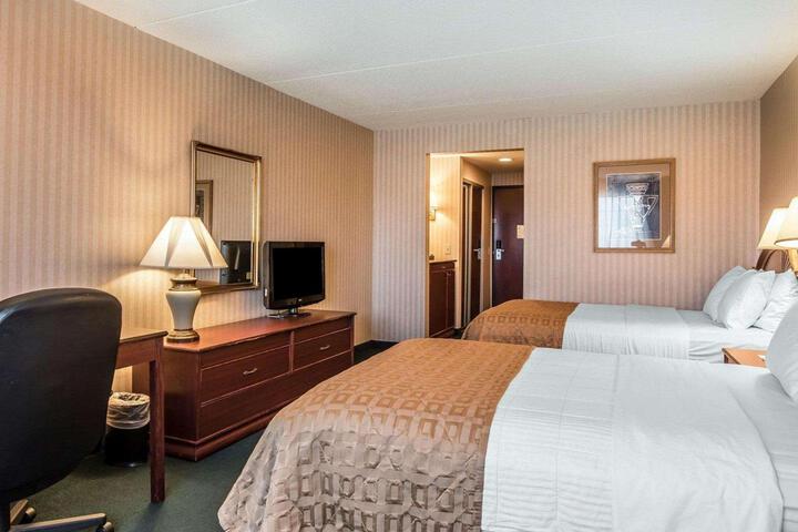 Classic 2 Double Beds (2 of 7)