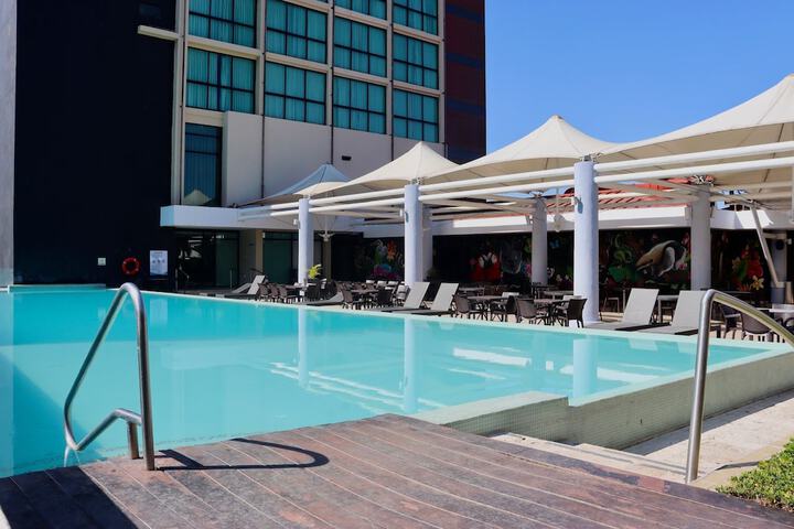 Pool 73 of 230