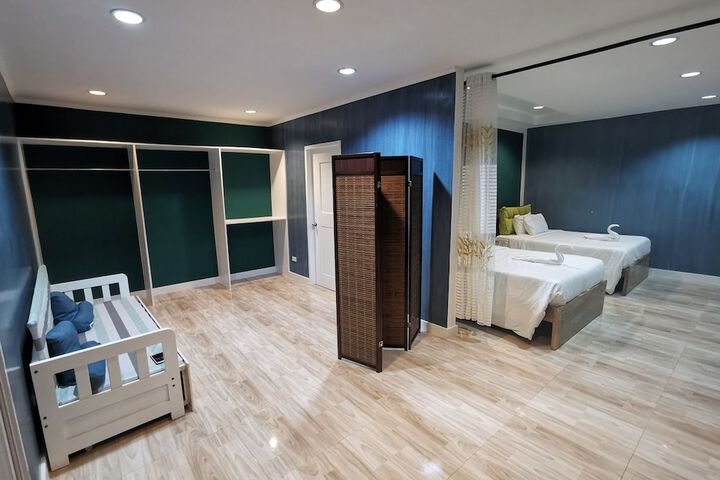 Room 19 of 125