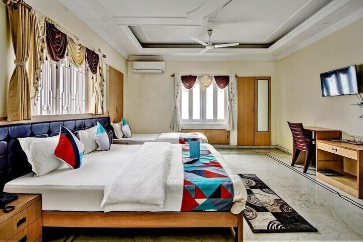 Room 5 of 7