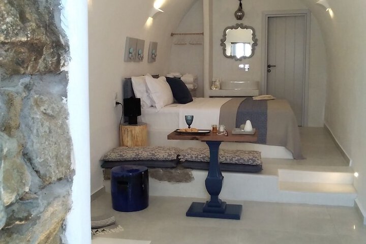 Room 6 of 50