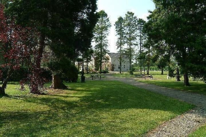 Property Grounds 10 of 10