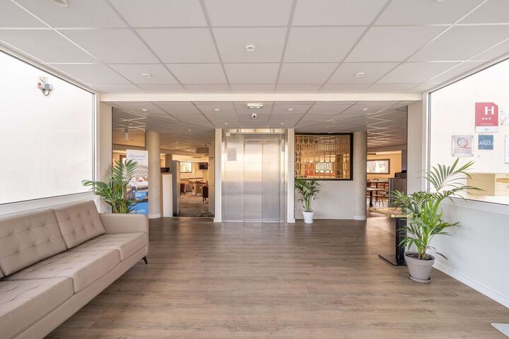 Hotel Lobby