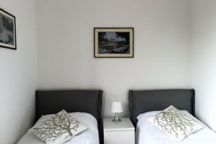 Room 38 of 46