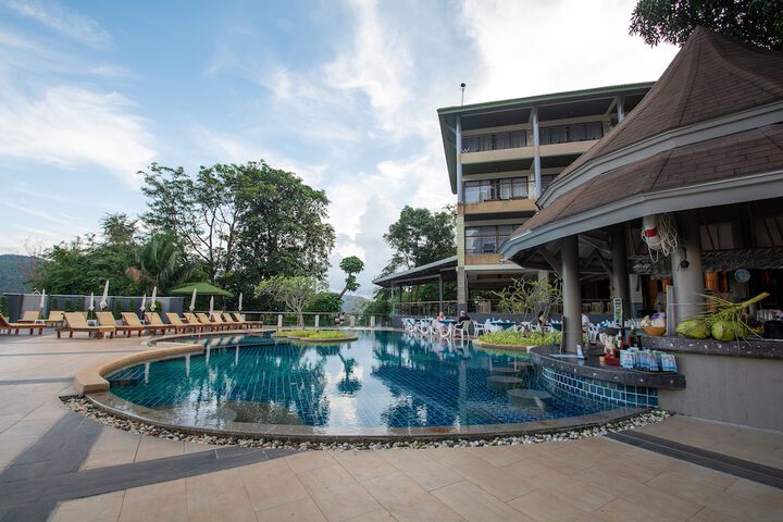 Pool 76 of 91