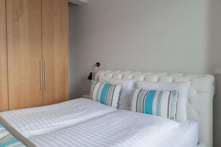 Room 20 of 83