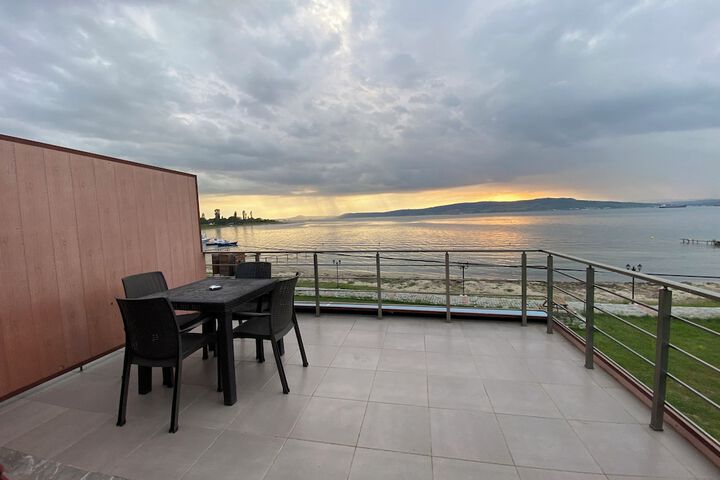 Terrace/Patio 20 of 33