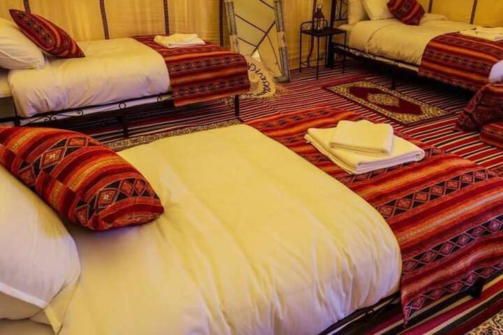 Room 4 of 79