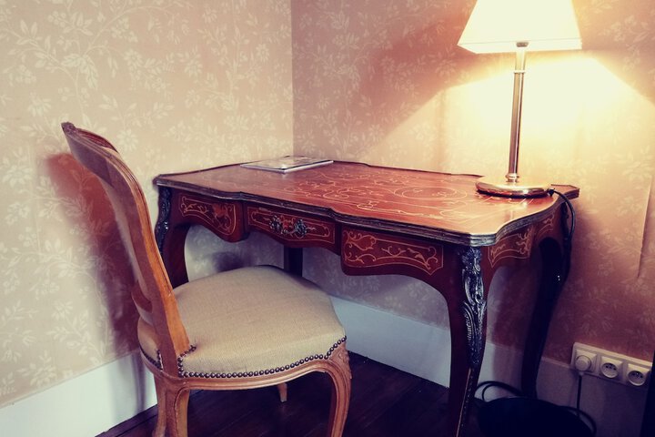 Room 6 of 67