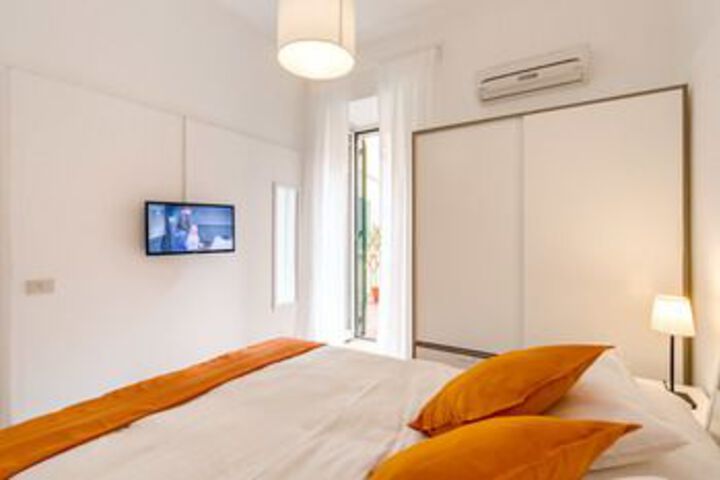 Room 14 of 35