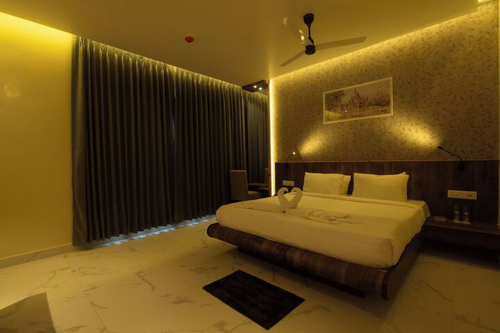 Room 6 of 29