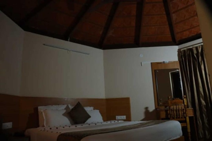 Room 6 of 48