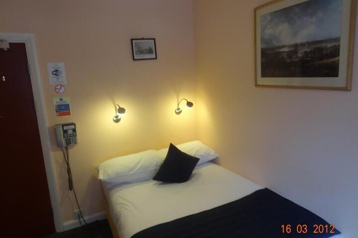 Room 44 of 113