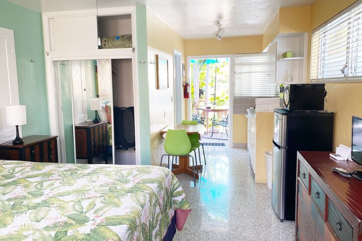 Room 55 of 218