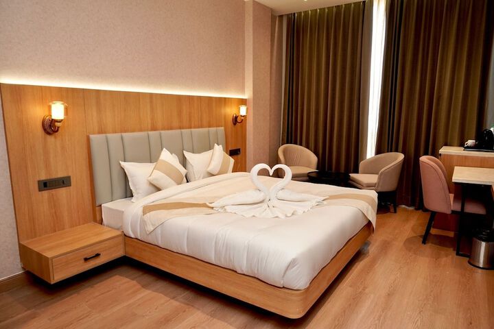 Room 7 of 31