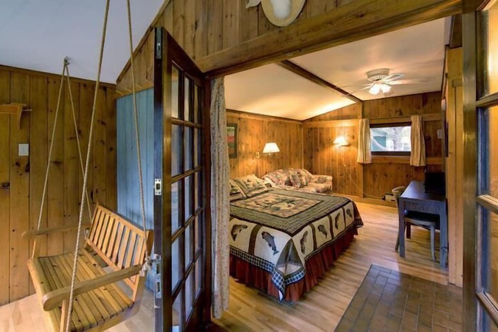 Room 11 of 34