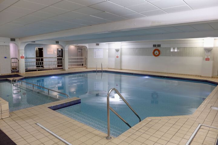 Pool 69 of 109