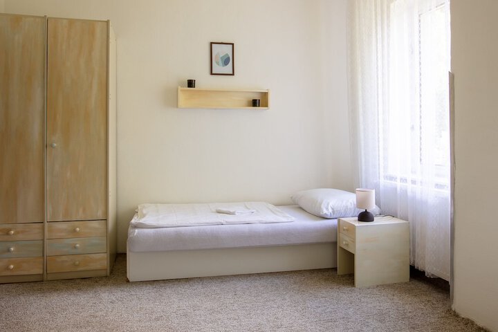Room 31 of 42