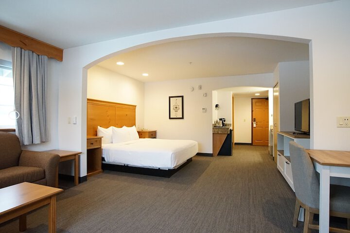 Room 53 of 150