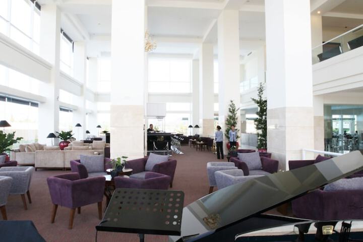 Hotel Interior 6 of 43