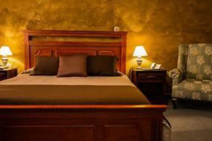 Room 17 of 31
