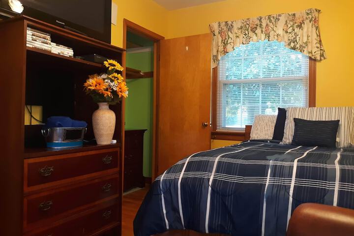 Room 5 of 50