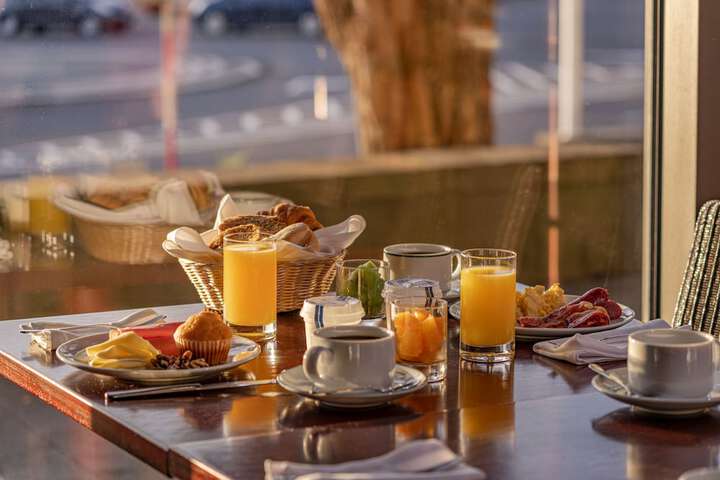 Breakfast meal