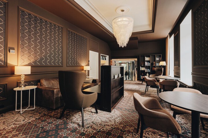 Hotel Interior 6 of 80