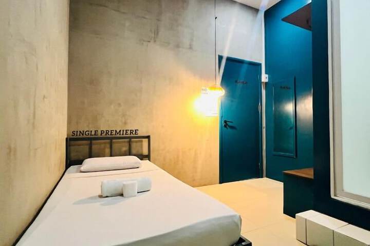 Room 6 of 26