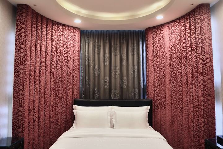 Room 16 of 41