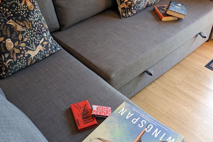 Lounge 45 of 147