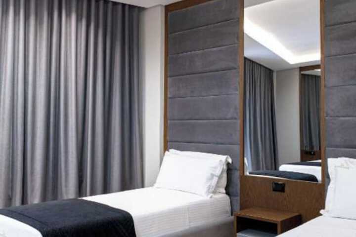 Room 80 of 265